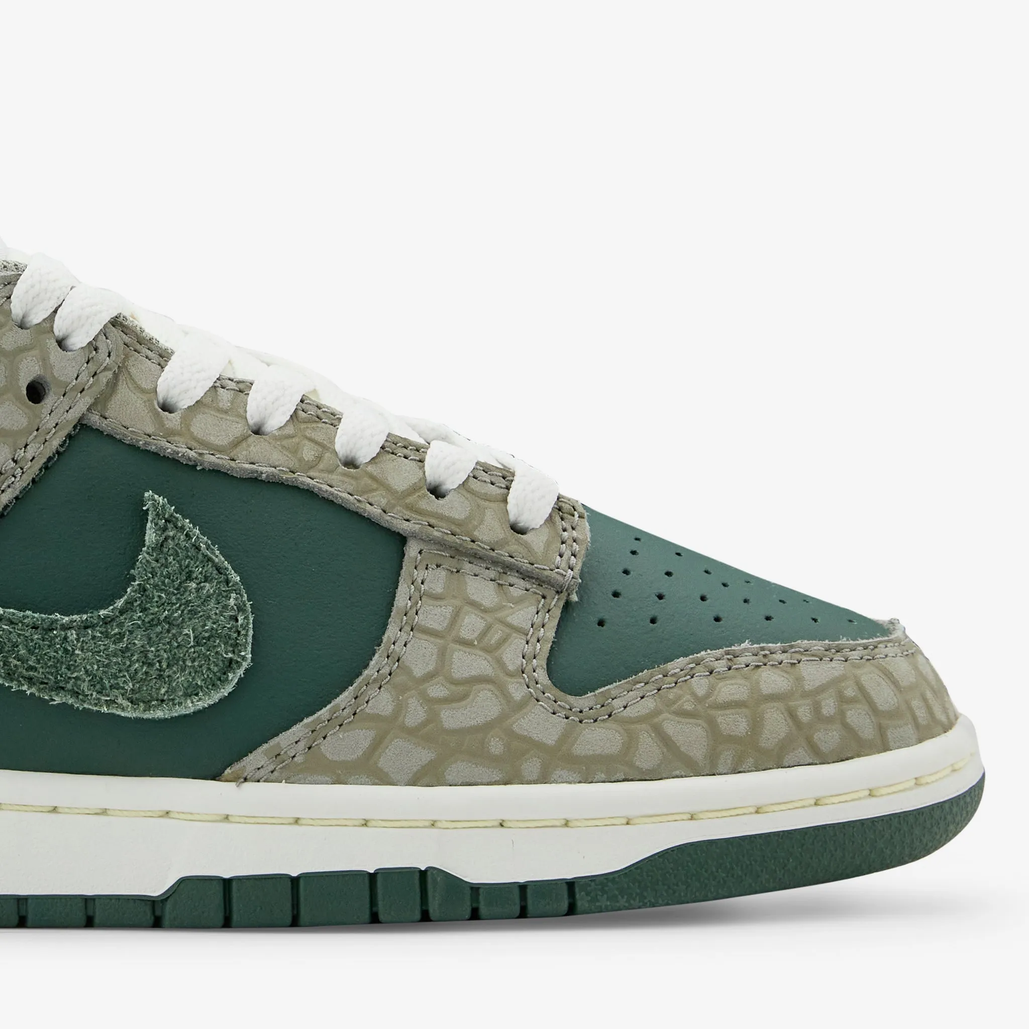 Dunk Low Retro Premium Dark Stucco | Vintage Green | Summit White