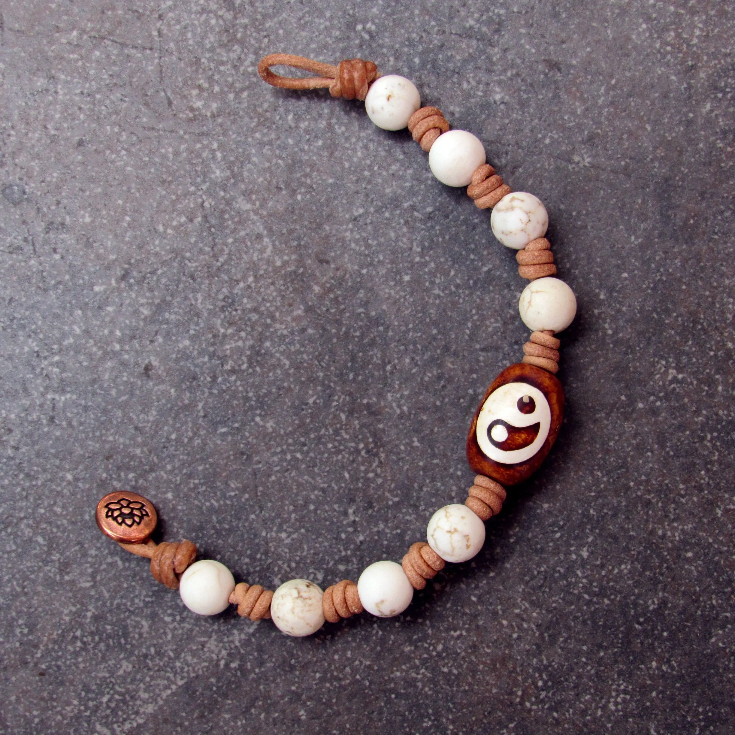 Tibetan Agate Gemstone Yin Yang with White Turquoise on natural Leather